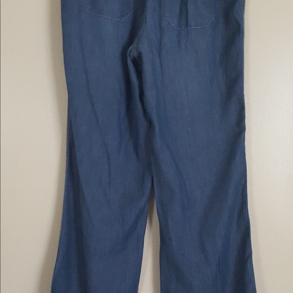 Jeans - Picture 2 of 3